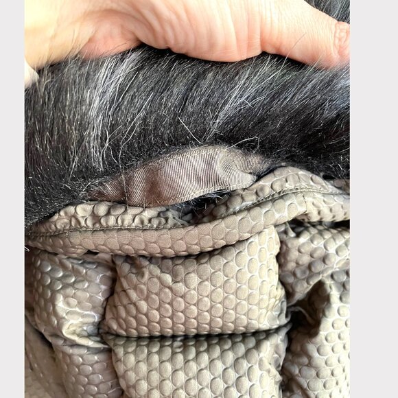 The North Face 550 Size S Olive Green Quilted Goose Down Fur Trim Hood Jacket - Picture 12 of 14